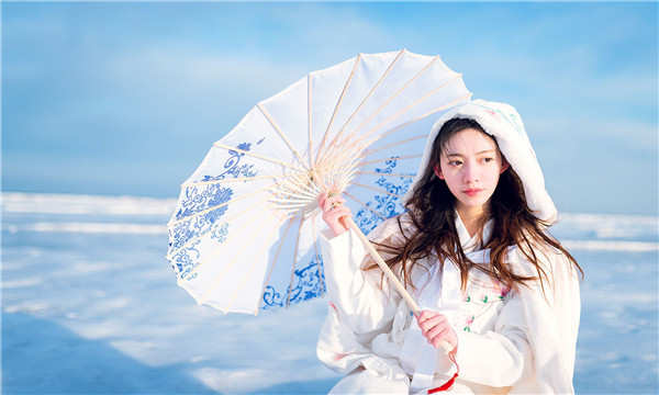 鄂城试管代怀生子多少钱一个？助孕之路的费用分析与方案选择